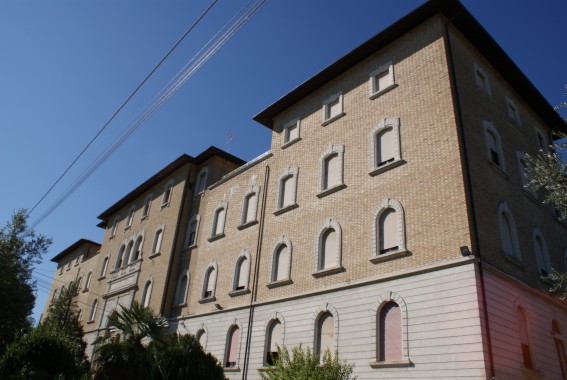 L'Istituto Gualandi a Giulianova: l'imponente edificio che ospita la Cappella