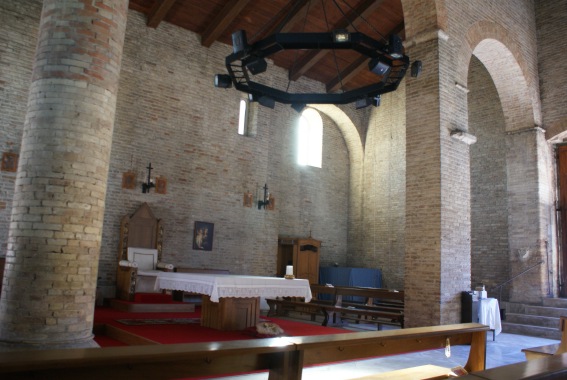 Chiesa di S. Maria a Mare: interno