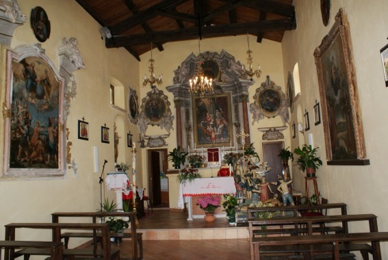 Chiesa della Natività di Maria ad Abetemozzo (Teramo)
