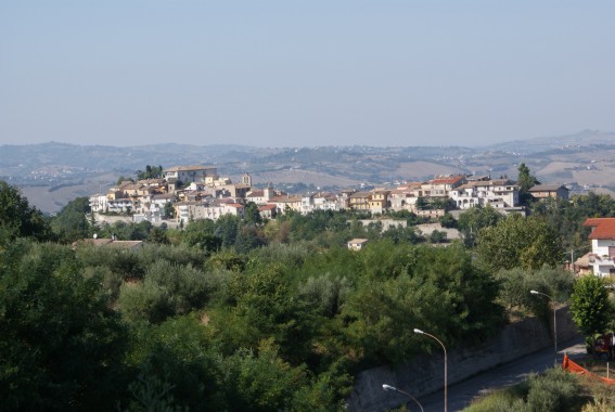 Veduta di Basciano (Te) dalla frazione di Santa Maria