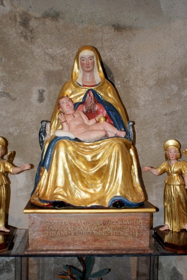 Statua lignea del 1600 nella Chiesa di S. Pietro a Campovalano di Campli