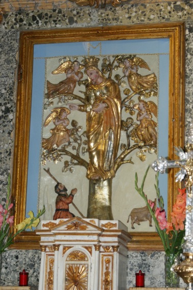 Chiesa della Madonna dell'Alno a Canzano: raffigurazione del Miracolo del 1480