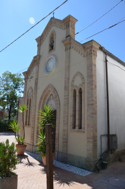 Chiesa di S.Giovanni Bosco a Castiglione Messer Raimondo (Te)
