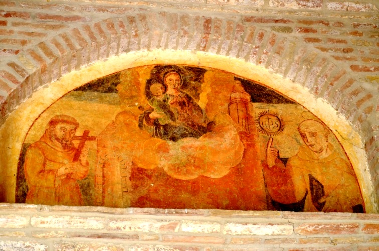 Chiesa e Abbazia di S.Maria di Monte Uliveto a Castilenti (Te): affresco seicentesco in lunetta