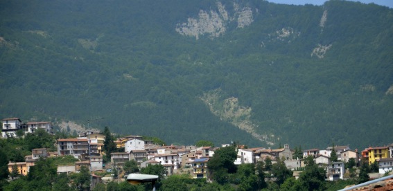 Cesacastina di Crognaleto (Te): veduta