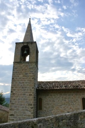 Collegrato di Valle Castellana (Te): il campanile della chiesa