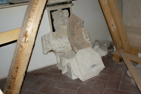 Chiesa di S.Giovanni Battista a Collimento di Lucoli (Aq): danni casuati dal terremoto 2006.