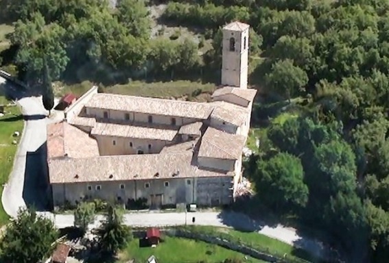 Chiesa di S.Giovanni Battista a Collimento di Lucoli (Aq) (Foto R.Soldati)