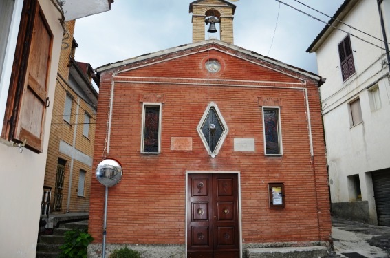 Chiesa di S.Rocco a Fano a Corno di Isola del G.S. (Te)