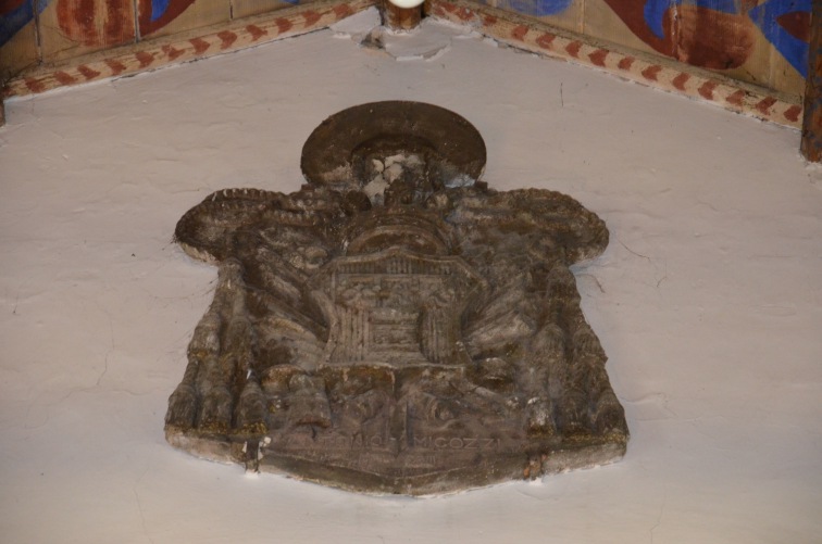 Chiesa di S.Vincenzo Ferreri a Garrufo di S.Omero (Te): stemma del Vescovo Micozzi