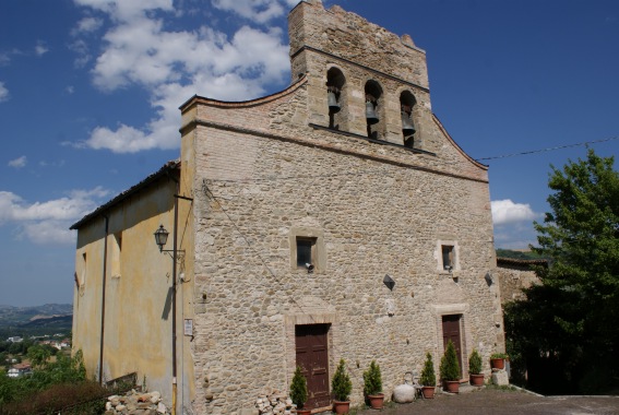 Chiesa del SS.mo Salvatore a Leognano (TE)