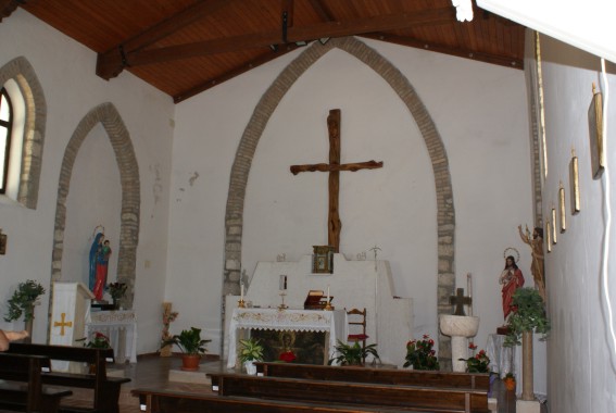 Macchia da Sole di Valle Castellana (Te): Chiesa di S. Giovanni Battista