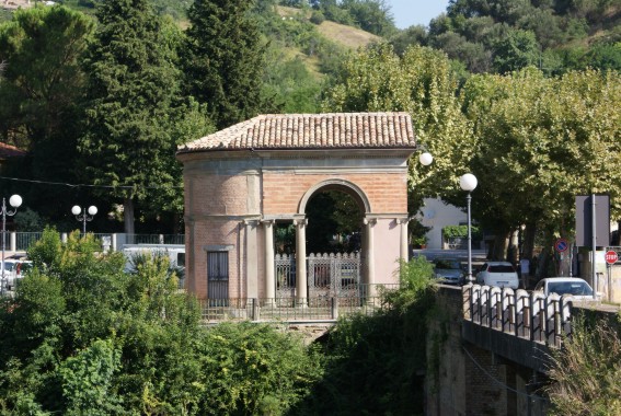 Chiesa della Madonna del Ponte a Montorio al Vomano
