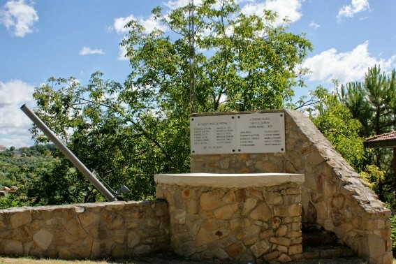 Poggio delle Rosedi Cermignano (Te): monumento ai caduti di tutte le guerre