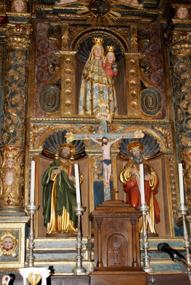 Chiesa di S.Maria Lauretana a Poggio Umbricchio di Crognaleto (Te): altare maggiore