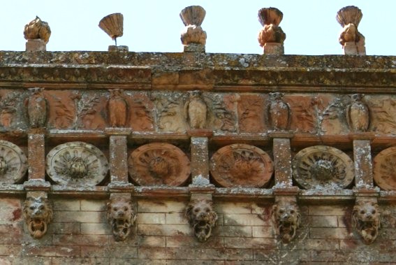 Ponzano di Civitella del Tronto (Te): palazzo Rosati
