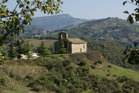 Chiesa di San Michele Arcangelo a Riano (Te)