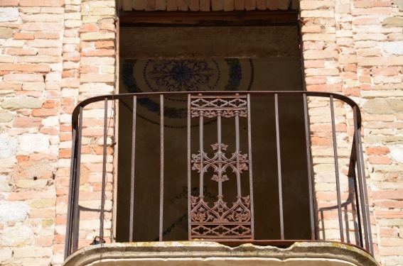 Ripattoni di Bellante (Te):: affreschi nelle stanze del palazzo signorile