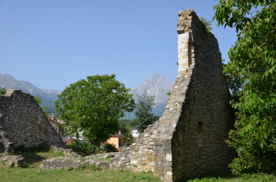 Chiesa di S.Giovanni ad Insulam di Isola del G.Sasso (Te)