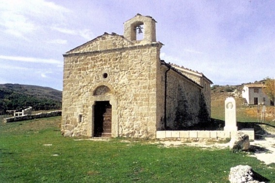 La Chiesa di S.Pietro della Ienca (Aq) nel 2008