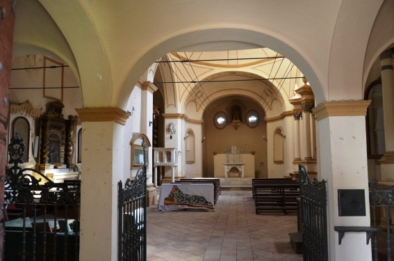 Chiesa di S.Sinforosa a Tossicia (Te): interno