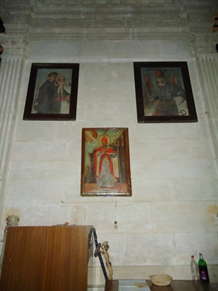 Chiesa della SS. Trinità a Trinità di Campli: dipinti con iconografia di santi