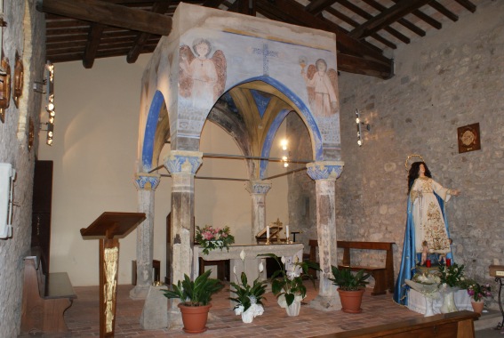 Chiesa di S. Maria a Brecciano a Villa Brozzi: ciborio